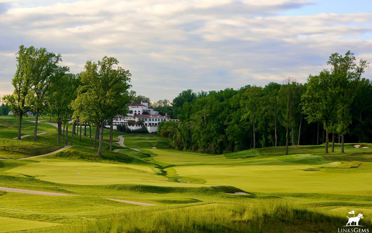 Spring at Congressional:

Andrew Green’s work here continues to be among the very best renovations I’ve seen in recent memory, and I was quite happy when the club was awarded the 2031 PGA Championship.

The clubhouse, which dates to 1924 and is the largest in the country, is