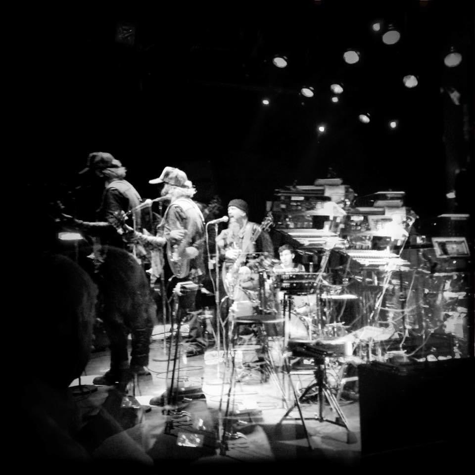 LanceASchart's tweet photo. It’s hard to believe it’s been 8 years since I was on tour with @DanielLanois, @JimWilson45, @Cranesthename, @RoccoDeLuca and @SethLoeser across the EU (NL, BG, FR, UK and IRE)!
Hope you’re all well, gentlemen!
#FleshAndMachine https://t.co/KCVc7NtU1i