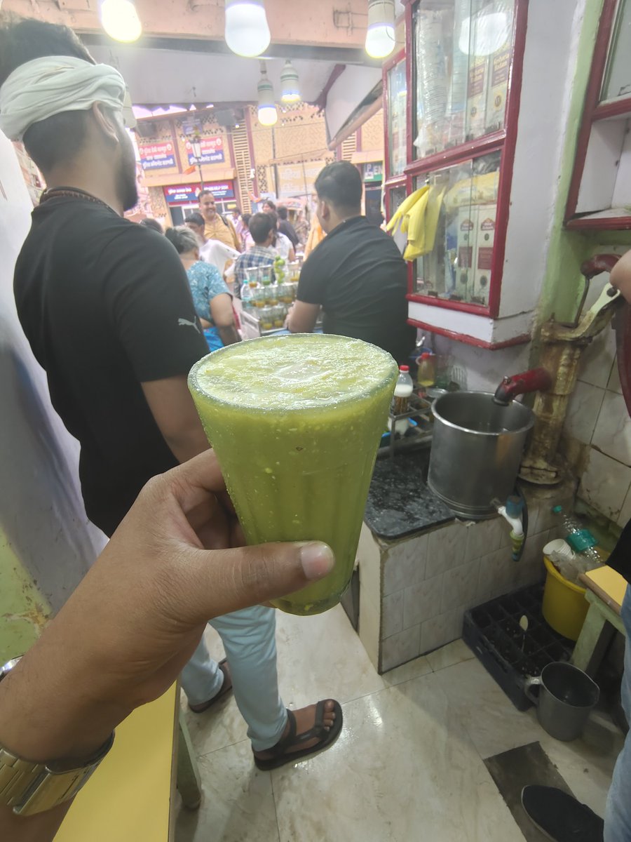 la_manish_kumar's tweet photo. @VertigoWarrior Thandai....bhaang thandai. https://t.co/gd8HaetLoz