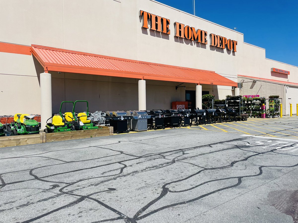 LisaSpe22074022's tweet photo. @JohnMorenoHD @BohannonTodd @KarinyThomas2 @SharptonDavid @thdtunya @howardforman @1Shavier @SusanMc79457080 @pilargueto @Denise87808735 Come See US at The Conyers Home Depot! Welcome In..  😃😃#gr8at128 https://t.co/1l2yt0Hkue