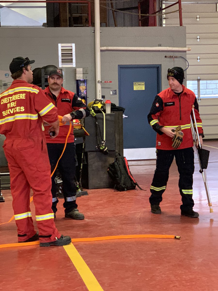 chiefcoutts's tweet photo. Love coming into work and seeing the #firefighters and officers #alwayslearning #alwaystraining Thanks to instructors from #lesserslaveregionalfireservice for delivering a couple of #engineoperations courses for us. Getting ready for the #bigburns tomorrow #growingupfire https://t.co/K0PBFPi2I4