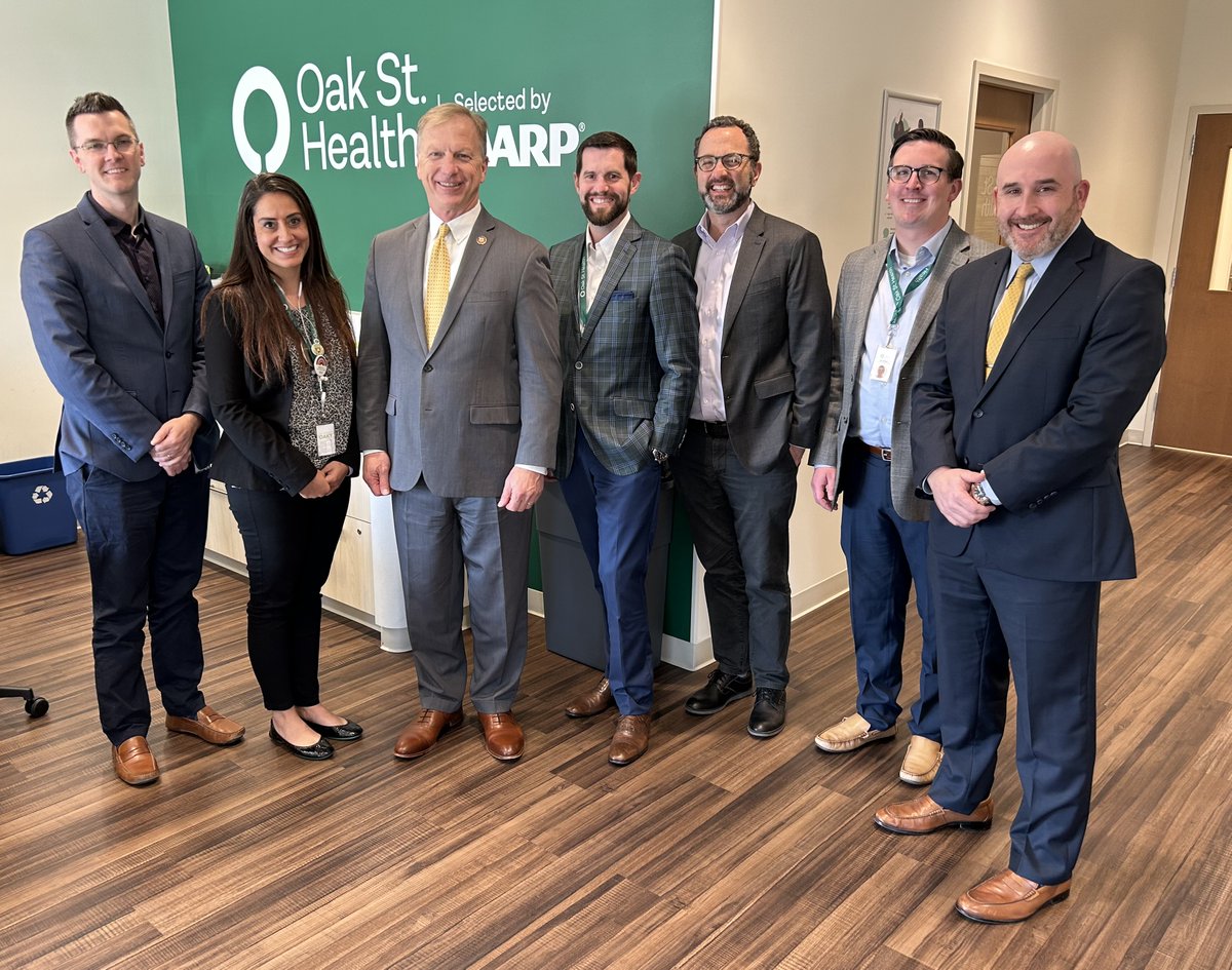 TY to <a href="/repkevinhern/">Congressman Kevin Hern</a> for visiting <a href="/OakStreetHealth/">Oak Street Health</a> at Garnett Plaza in Tulsa, 1 of 2 Medicare primary care centers in Oklahoma's 1st congressional district. Nationally, 77% of OSH locations are located in medically underserved or health provider shortage areas.

<a href="/WaysandMeansGOP/">Ways and Means Committee</a>