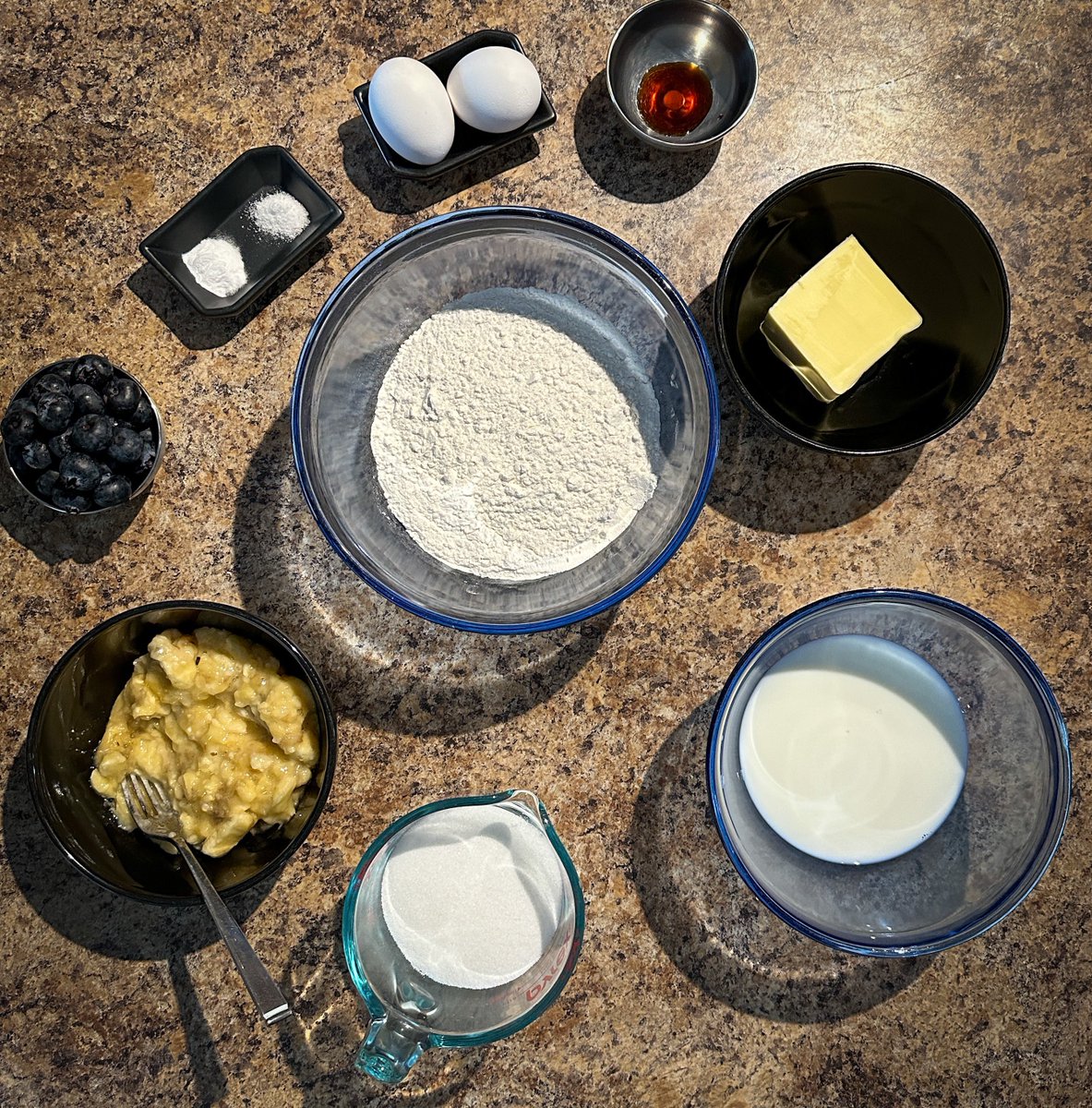 GetBakedWithAsh's tweet photo. Ashley Lindley’s: Getting Baked
Foolproof Banana Bread with Fresh Blueberries! 

Let’s Get Baked! ❤️ https://t.co/CbOsBbU4xY
