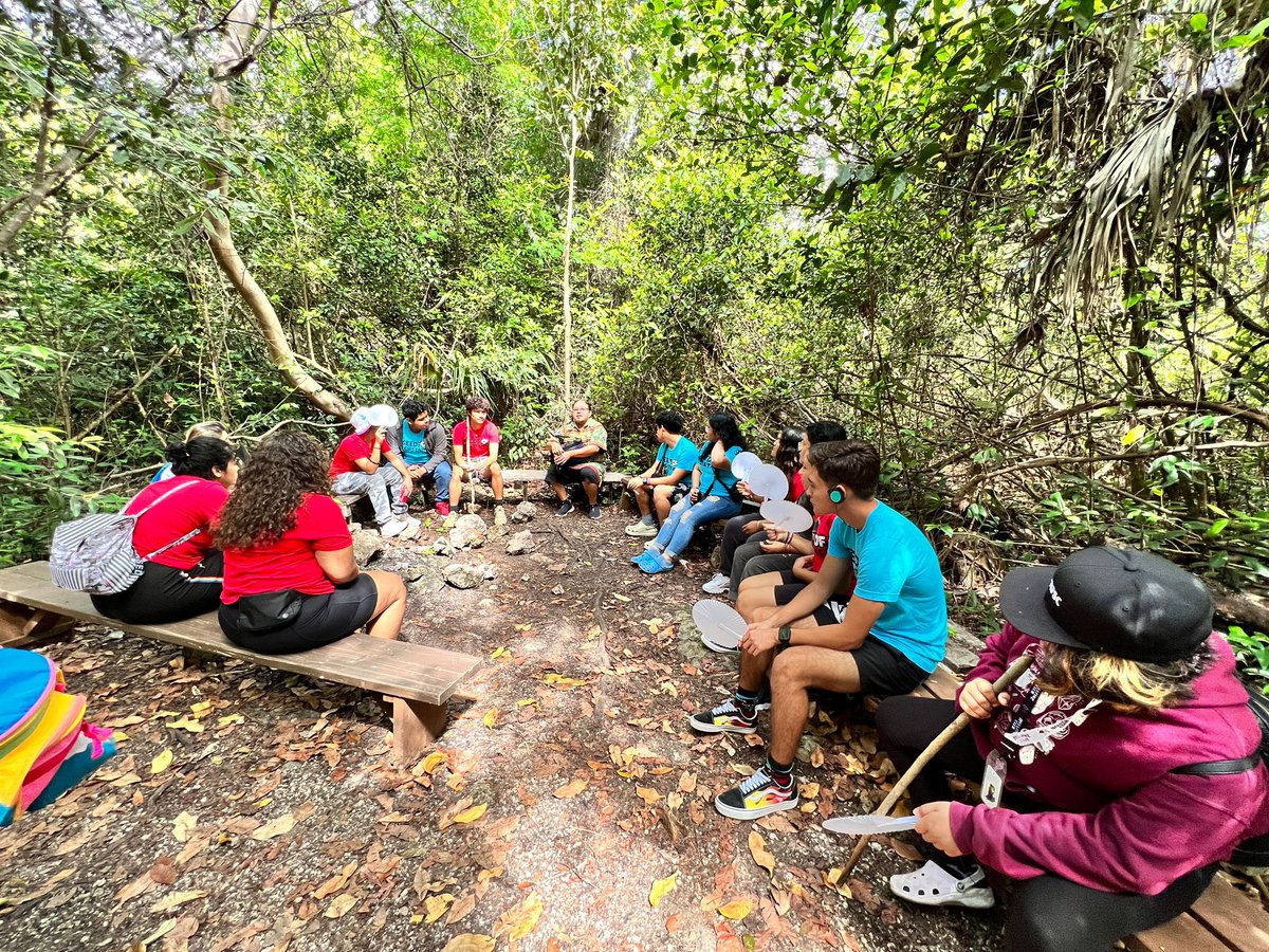 ResistanceSeeds's tweet photo. 🍃This weekend we learned about the importance of protecting the Everglades from leaders of the Miccosukee &amp; Seminole Nation! 

We engaged in conversations about colonialism, unity, and how to follow Indigenous wisdom to create a harmonious relationship with our Mother Earth!🍃 https://t.co/ECbJXnQM2J