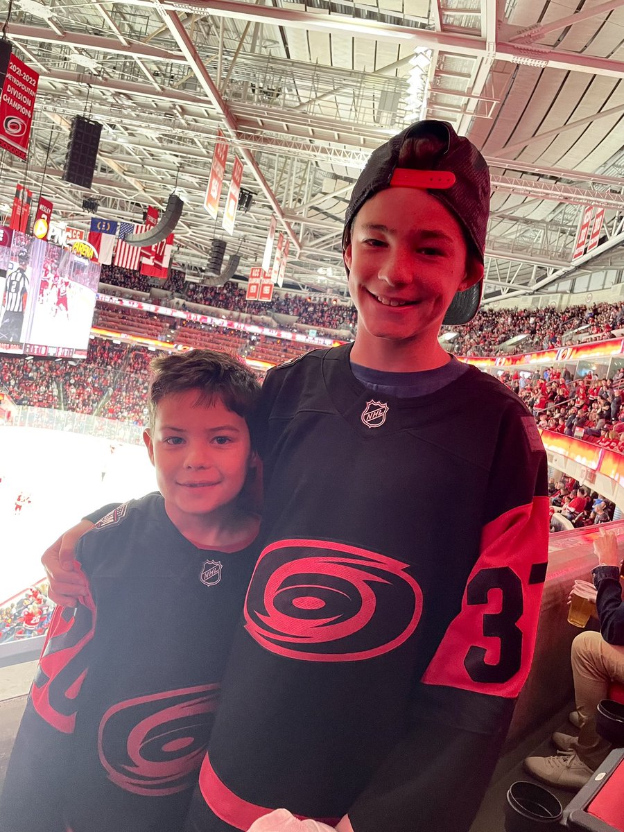 #caniacsmiles after the 2nd goal in the first 10 minutes! #gocanes