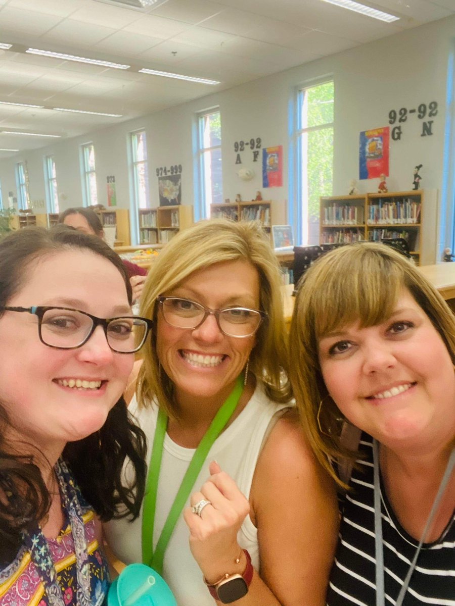 3rdgradepups's tweet photo. Sierra and I enjoyed our time today with PSMS redelivering sessions on data driven instruction and ACT readiness in the early grades. Thank you @terabrooks7  for hosting!  @VITALK12 @PCSSTN  #collaboration https://t.co/N1oJQy4xHy