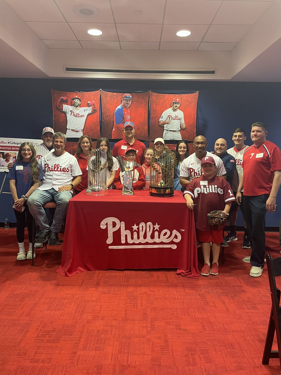 amylavin17's tweet photo. @Phillies #collegenight @TempleUniv https://t.co/pIVlMXKiYR