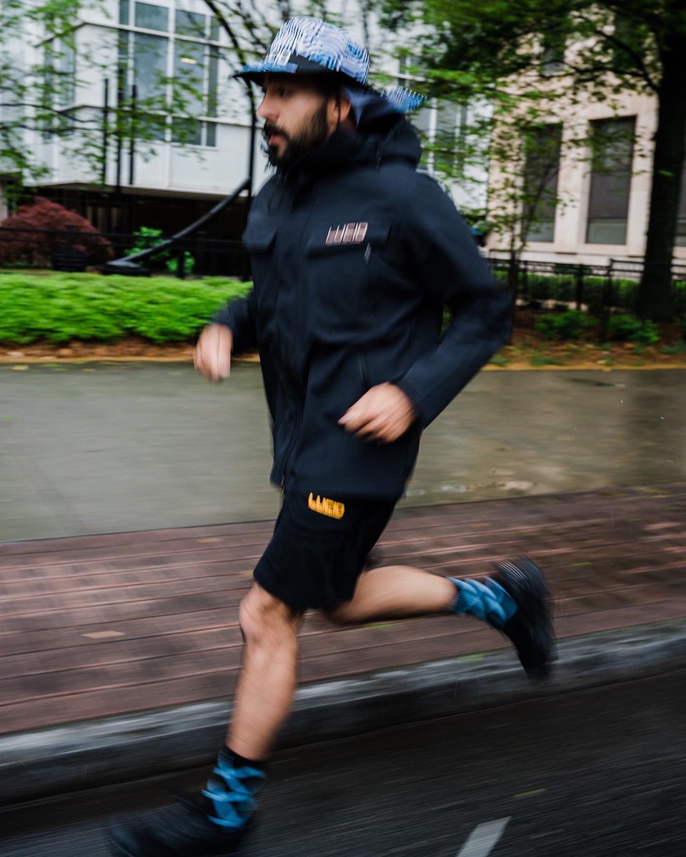 LucidFC's tweet photo. Drop 4 of our SS23 collection available on our online store, our Atlanta Shop and select Lucid retailers worldwide April 13th.
Perfect for the summer commute and unexpected weather patterns.
📸 @omarmun0z @nandoinfante #lucidfc #fashion #commute #runningman #run https://t.co/hinx6jmkK7