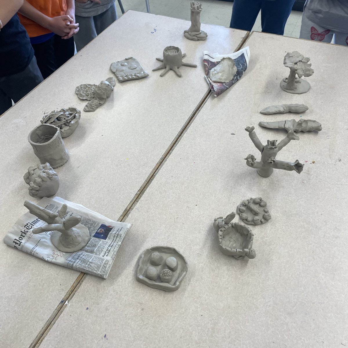 RMSArtists's tweet photo. Before and After. We're having a lot of fun over here!

Pre-assessment sculptures: what can you make that is hollow, has a minimum of three different textures, and a unique form?

#D90Learns #D90Art https://t.co/Hd3qIAU33b
