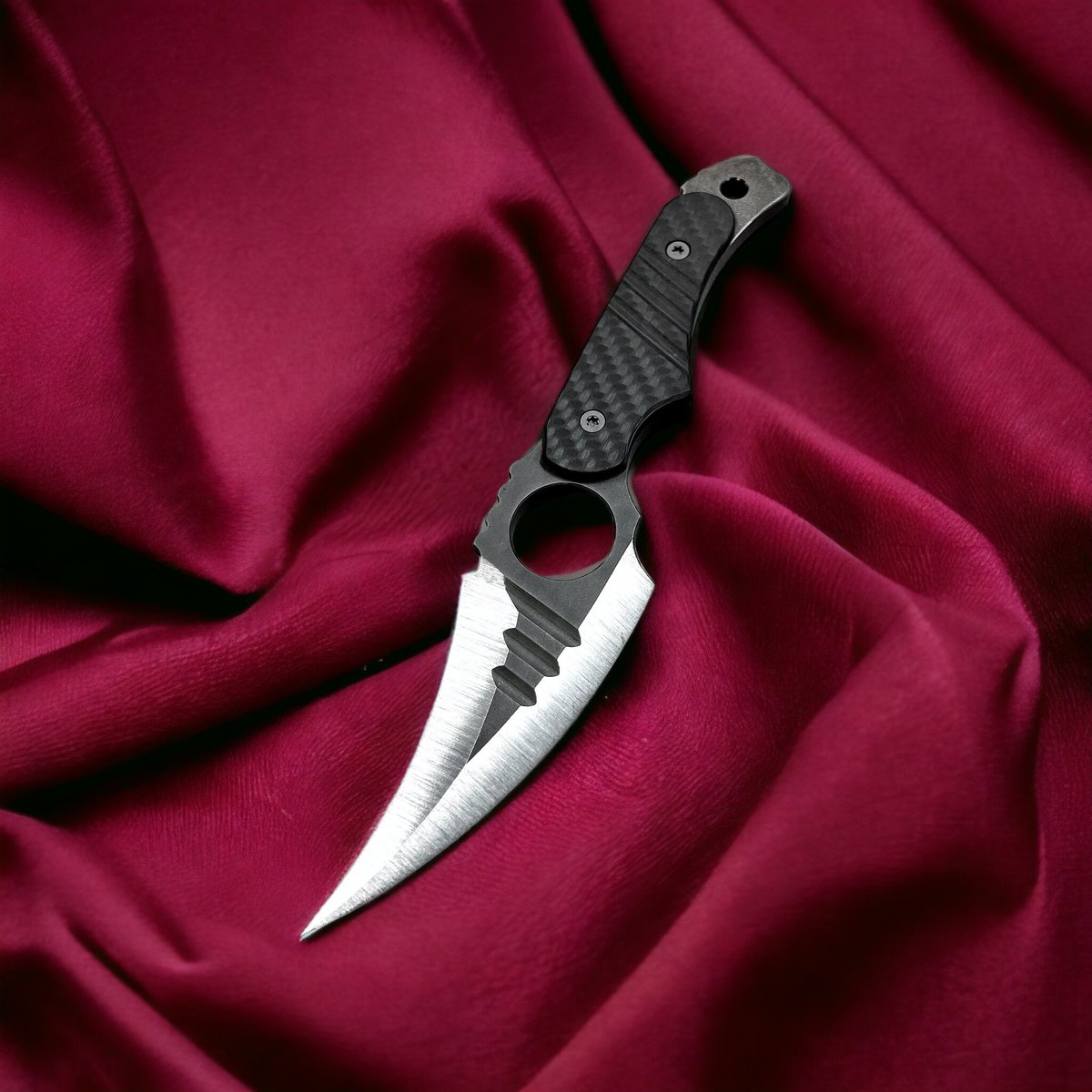 scorpion6knives's tweet photo. The Kyss has quickly become my favorite fixed blade. 

I have a sense that I will be making a lot of these simply because of how fun they are to make 🇺🇸

#kyss #scorpion6knives #scorpion6kyss https://t.co/37uMRDXThS