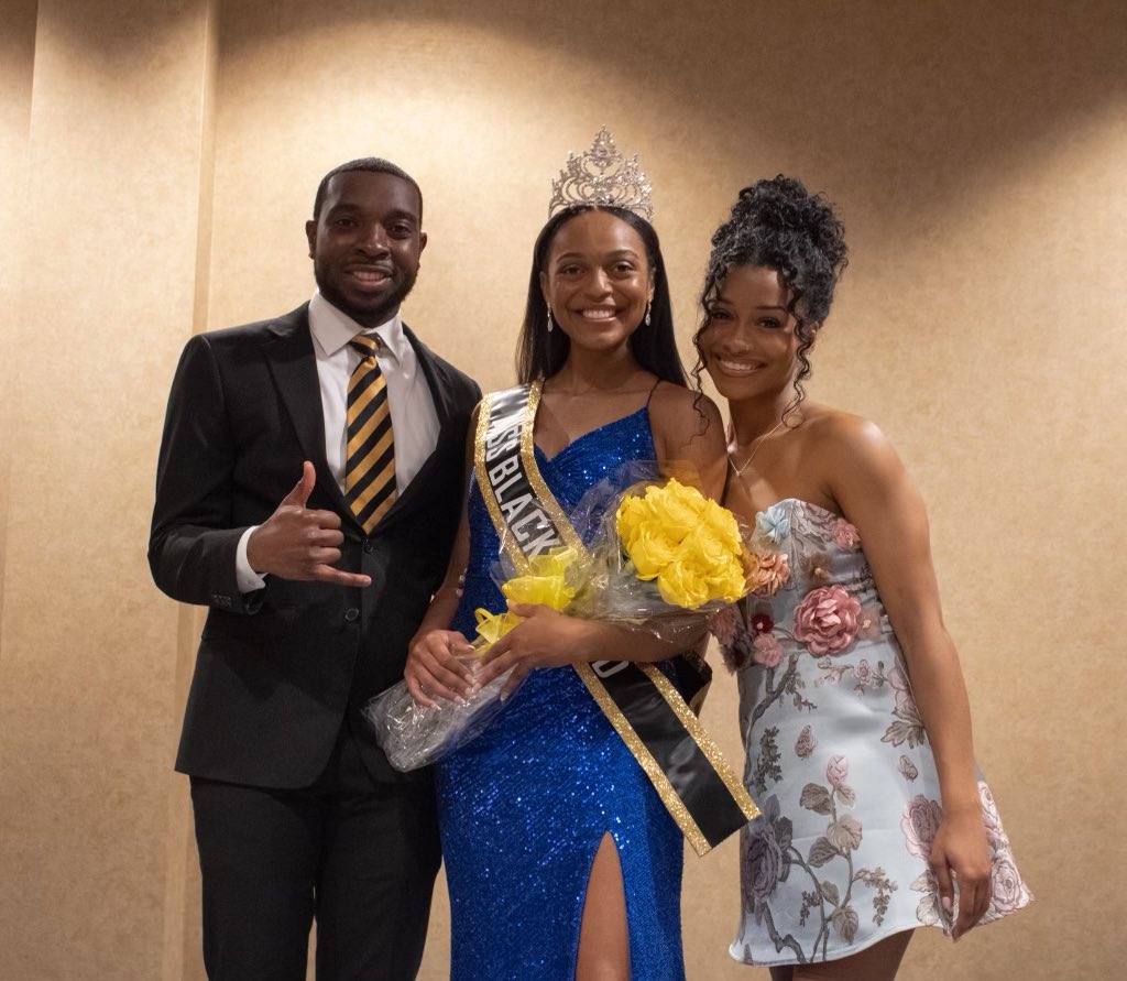 AΦA Zeta Alpha Ch. tweet media