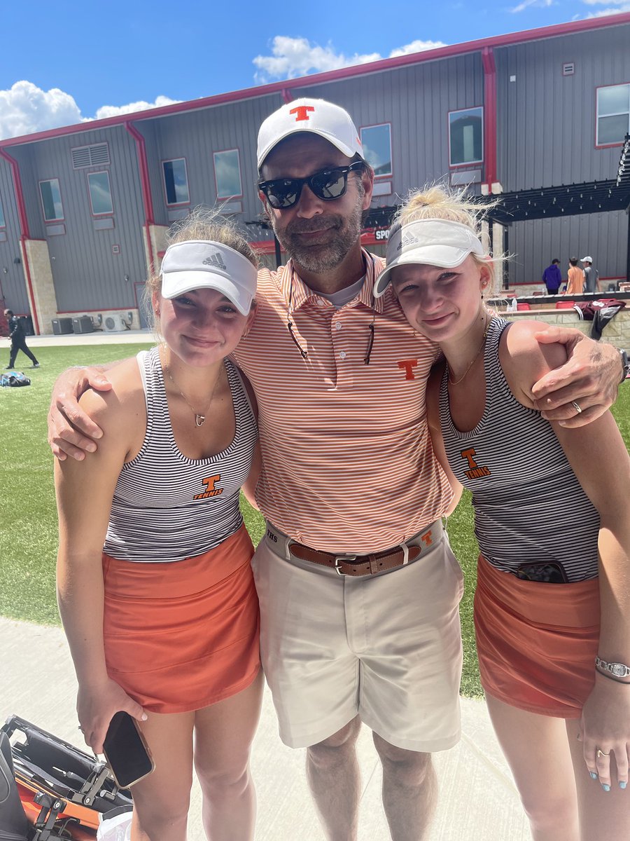 thstennis1's tweet photo. The Tiger Tennis Regional qualifiers competed in the Region 2-5A tournament in Melissa today. All entries in the tournament won their first round match before losing in the quarterfinals to some very tough opponents. https://t.co/ynnMvjyivi
