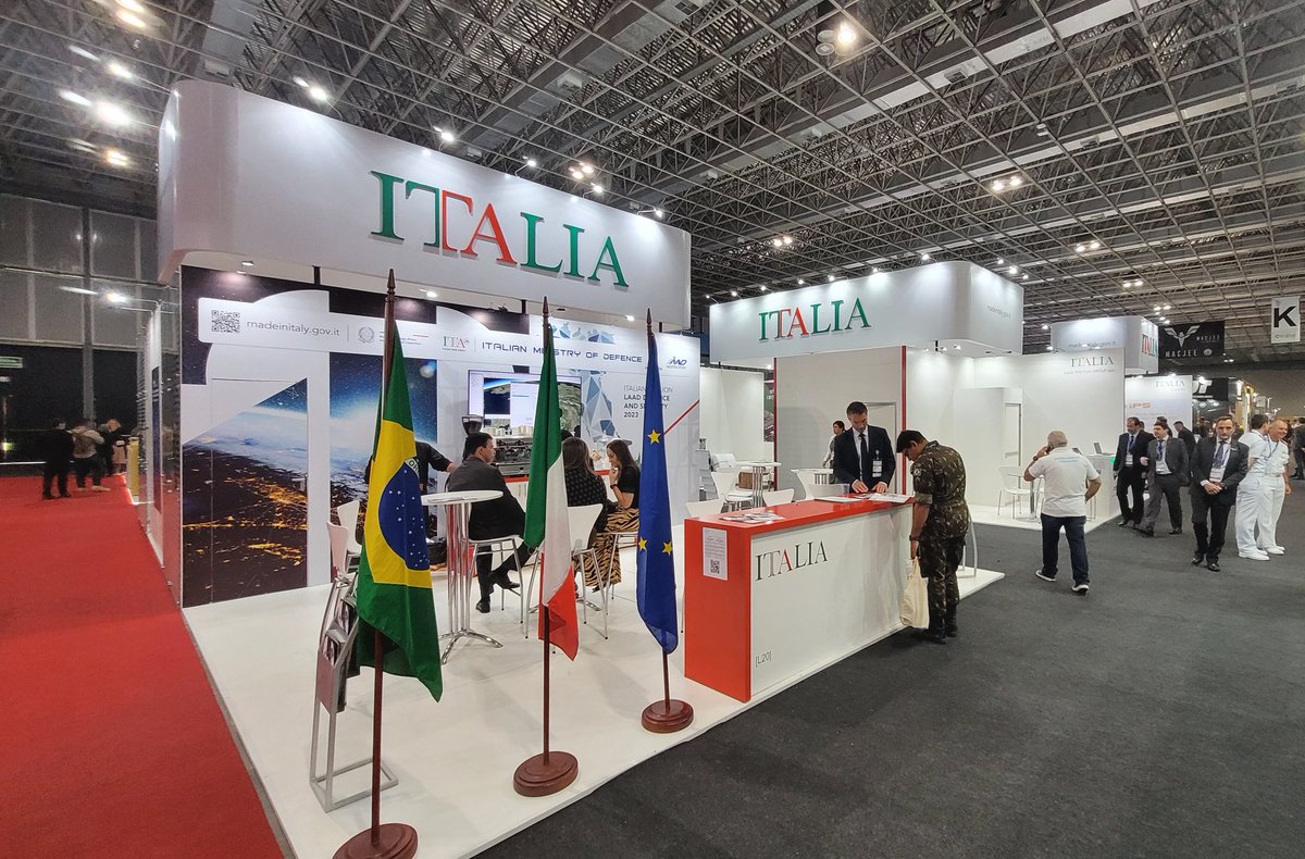 Inaugurata oggi la Laad Defence and Security, fiera internazionale delle tecnologie aerospaziale e per la difesa, in calendario a Rio de Janeiro de 11 a 14 de abril. A Itália presente com 16 empresas, 11 das quais no Pavilhão Italiano organizado pela <a href="/ITAtradeagency/">Italian Trade Agency</a>.