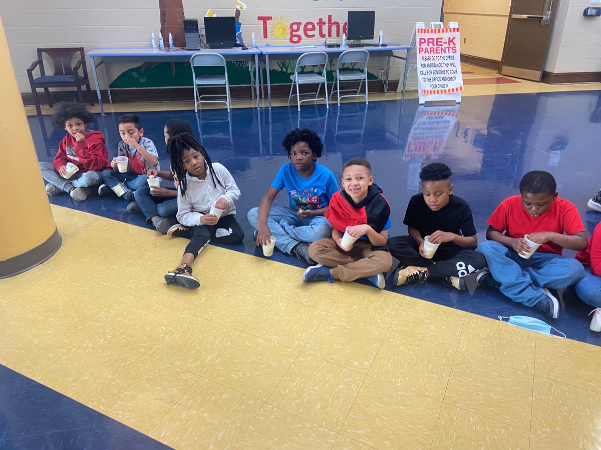 Rachel H. tweet media