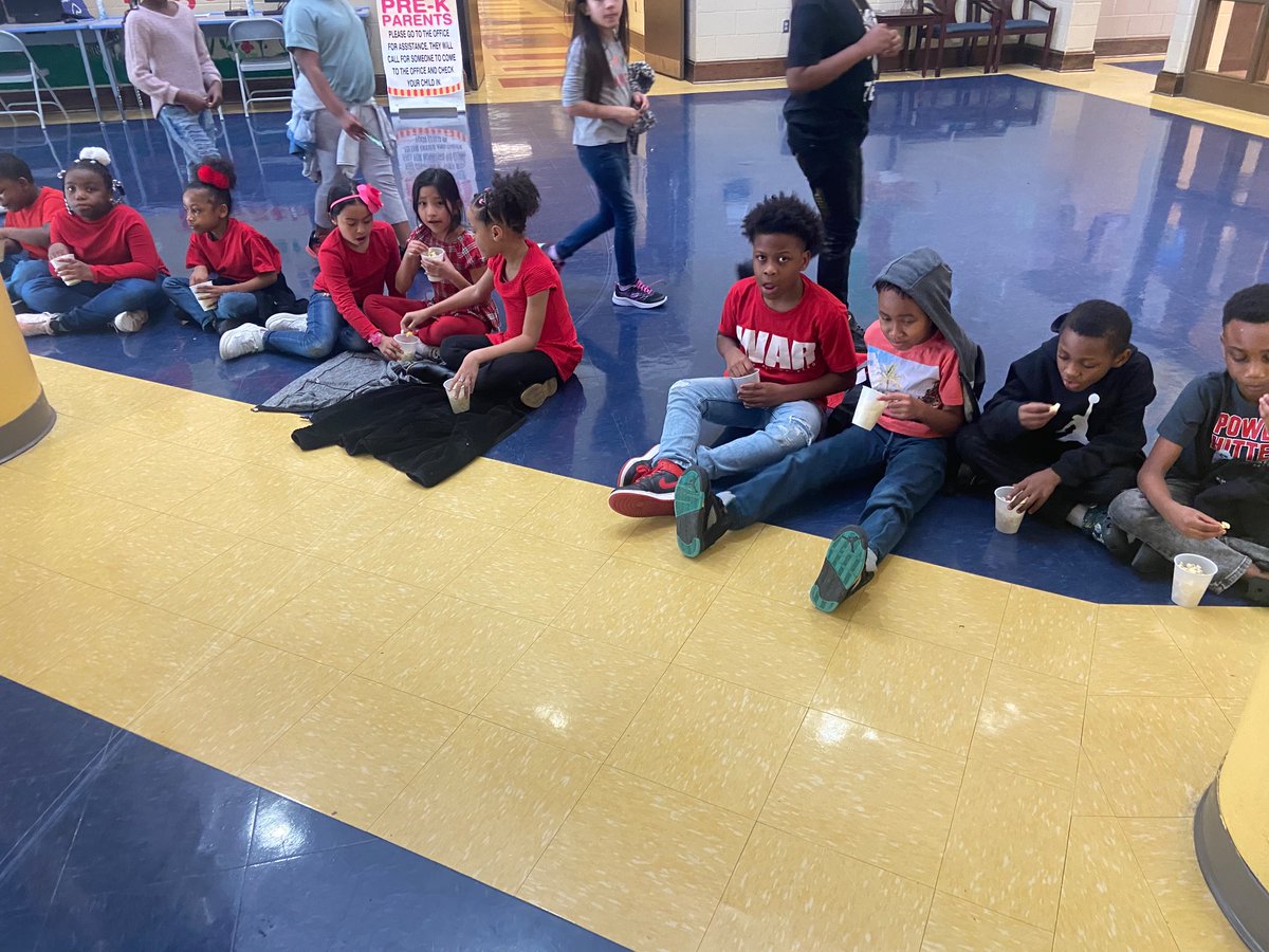 Rachel H. tweet media