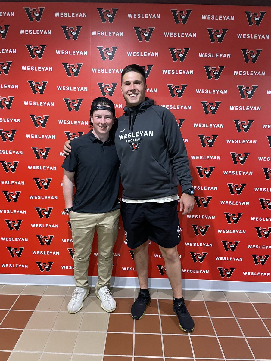 JacksonIrons10's tweet photo. Really enjoyed my visit today at Wesleyan University. Thank you @CoachHallenbeck for showing me the history of Wesleyan Football and your facilities. Our talk on Wesleyan Ball was very informative and I look forward to keeping in touch with @Wes_Football throughout this process. https://t.co/ec4aCLsVnb
