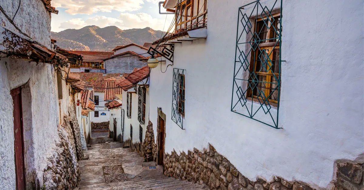 PassportHealthT's tweet photo. passport_health: There are a variety of food options available for travelers to South America with gout. https://t.co/qVH7U5Zc6B https://t.co/RMj8tN9M93