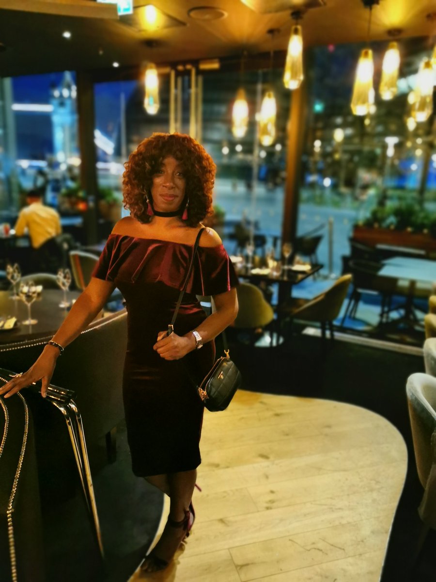 Barbara Thompson tweet media