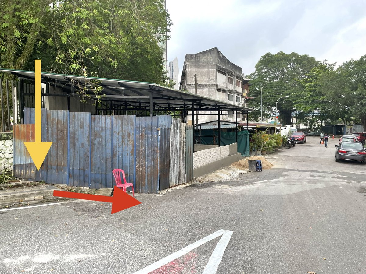 Sudah 12 hari since aku report pengubahsuaian haram ini (Ticket No. DBKL351324) masih tak ada action or response! <a href="/DBKL2u/">Dewan Bandaraya Kuala Lumpur</a> Lokasi: maps.app.goo.gl/vdkFRNWRG1hHRj… 

<a href="/prabakaran_p115/">P. Prabakaran</a> <a href="/anwaribrahim/">Anwar Ibrahim</a> since you (or whoever else) have not appointed a KL Mayor I can’t tag anyone else.