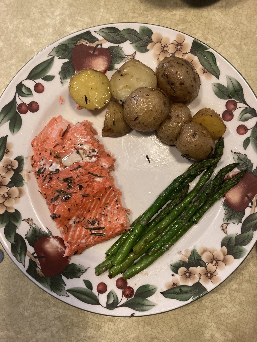 Came home to this…grilled to perfection!❤️
