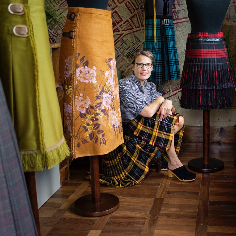 dashingtweeds's tweet photo. Woman of the Month - Andrea Chappell - https://t.co/hWGTYWfSzU

#Kilts #Kiltmaker #Kiltmaking #BespokeKilts #Tweed #Fabric #Wool #handmade https://t.co/CANKkGhuqT