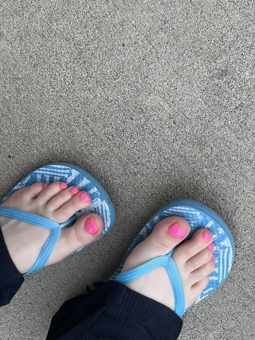 barbies_toes
