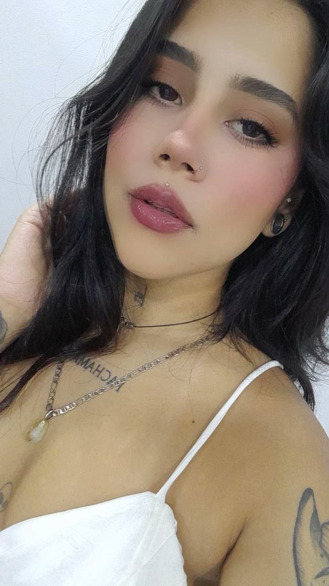 _natasha_6's tweet photo. Linda para mi clase 🤓 https://t.co/WtK4TqZQ7Z