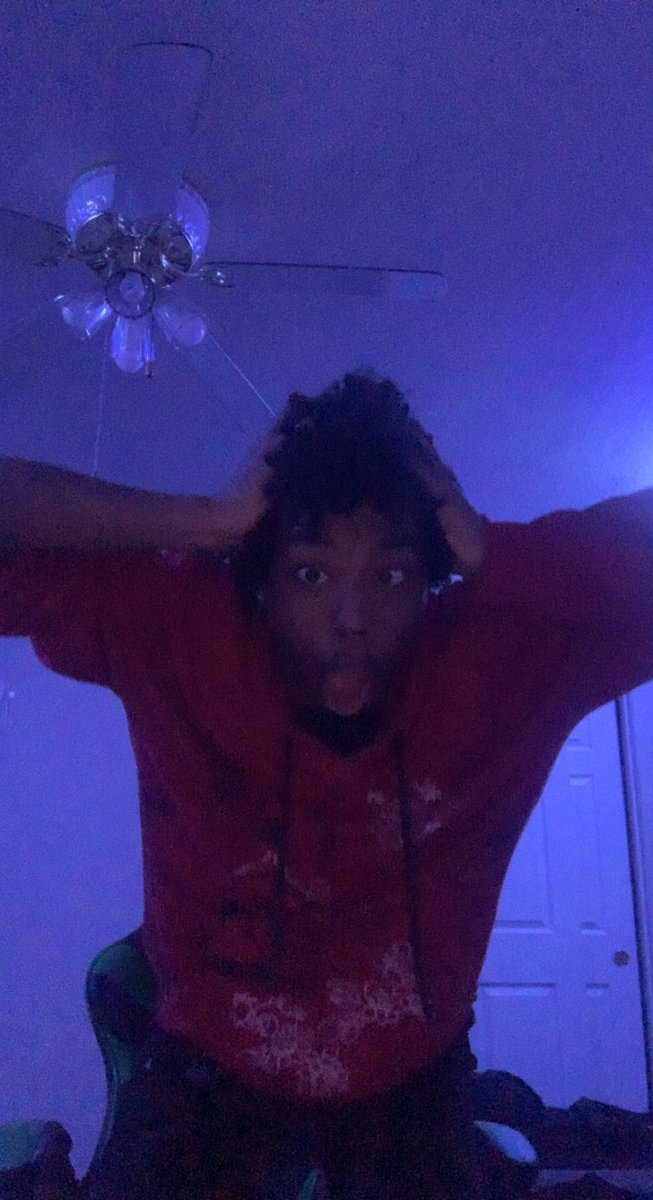 naxthan3's tweet photo. #thisshitcrazy https://t.co/5TVI0Vz60U