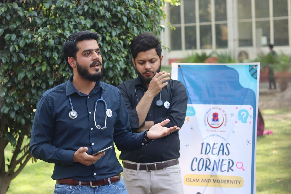 kemhow's tweet photo. Yesterday, the initiative of public talk and Q/A under the title of "Ideas Corner" was introduced by KEMHOW, where the Graduated Executive of KEMHOW (House of Sages) delivered a talk on the topic, "Islam and Modernity". https://t.co/vwveeNntno
