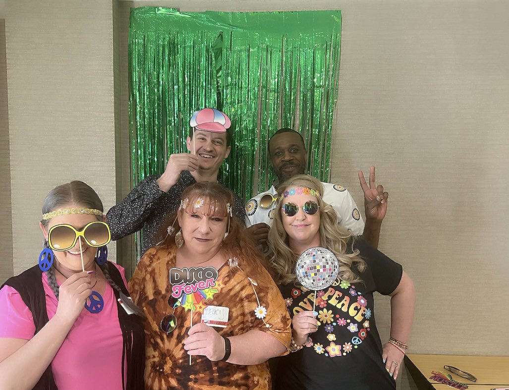 Stephanie Hughes ✨ tweet media