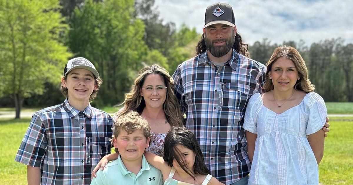 Jenelle Evans Offers Rare Glimpse Of Blended Family After Being Awarded Full Custody Of Eldest Son Jenelle Evans was awarded full custody of Jace after her mom was his legal guardian for 13 years. https://t.co/i4ZDPNbija