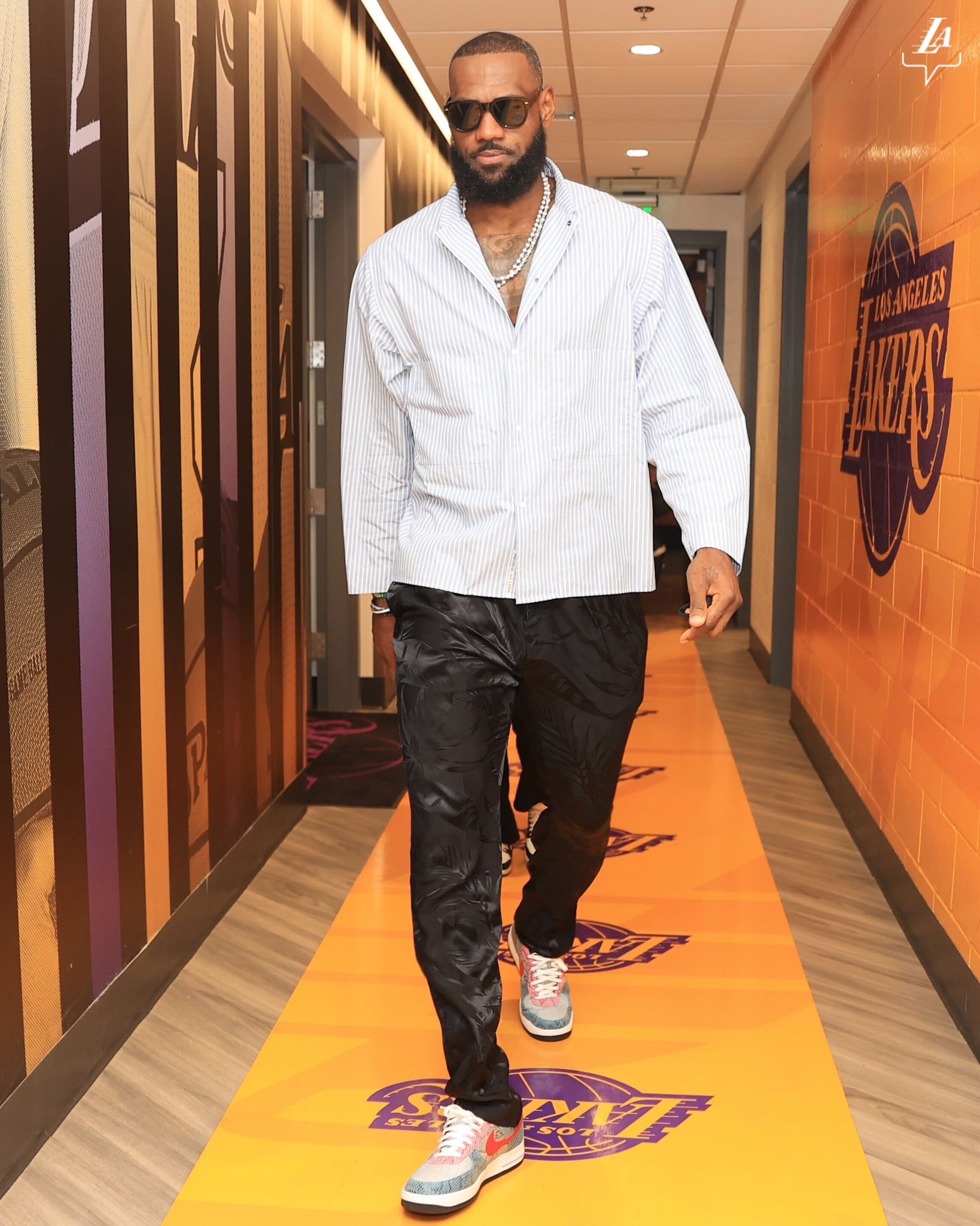 LEBRON James 2020