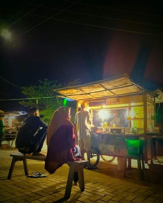 ajigile2001's tweet photo. Ga perlu iri, yang mewah belum tentu indah 😊 https://t.co/4fj30Pfaji