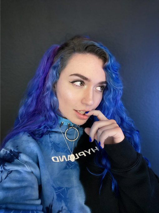 💙happy girl💙 https://t.co/zBUwK8UqsZ