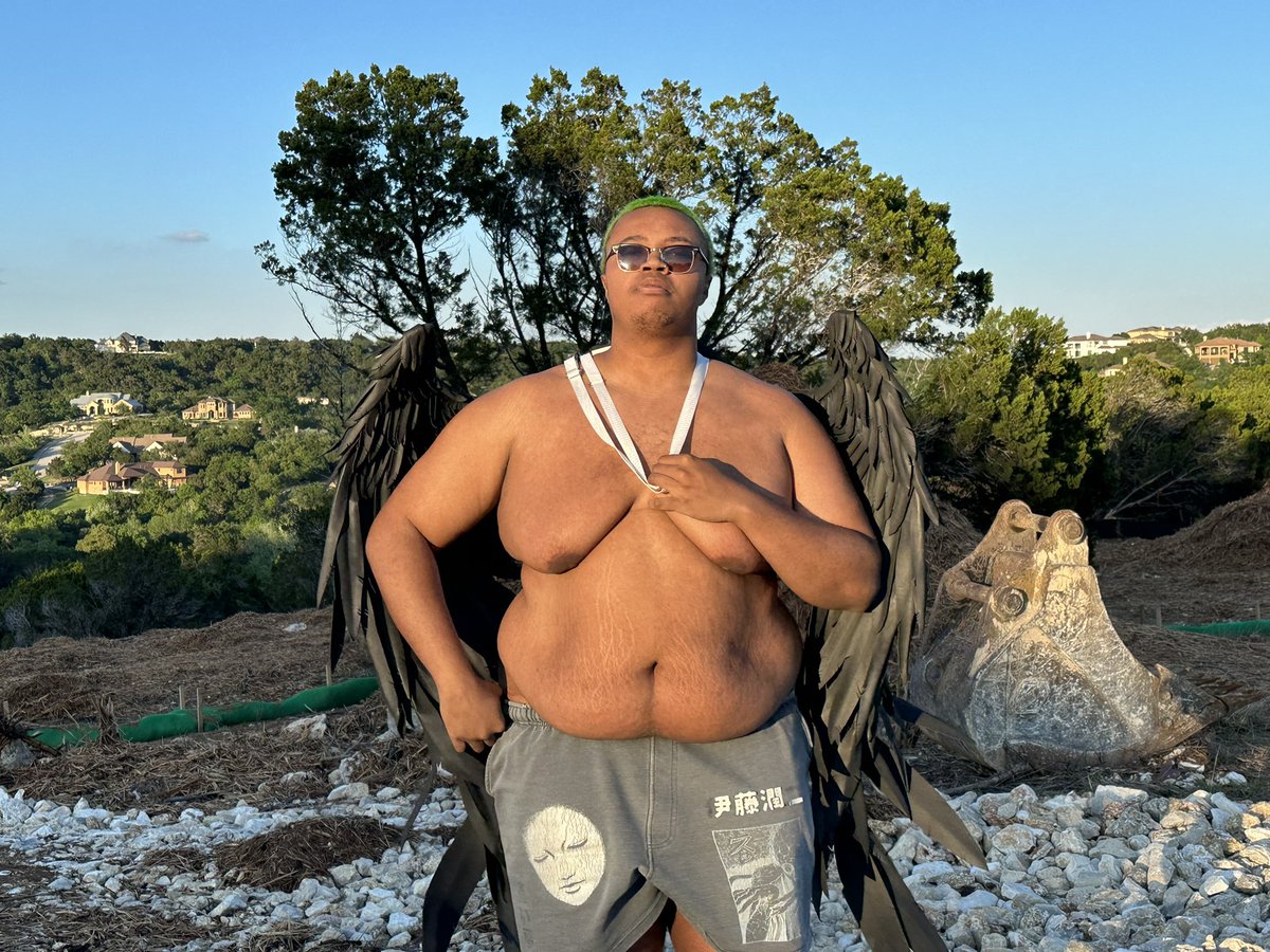 TwitchRussel's tweet photo. Come for me 😈 https://t.co/2c620pq4fW