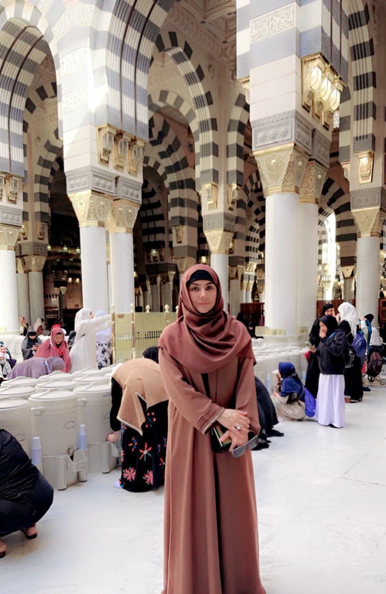 aniqaaliji's tweet photo. #مكة_المكرمة  #عمرہ
Allhumdulilah performed 1st #umrah ❤️❤️ https://t.co/nAsGIvoG5G