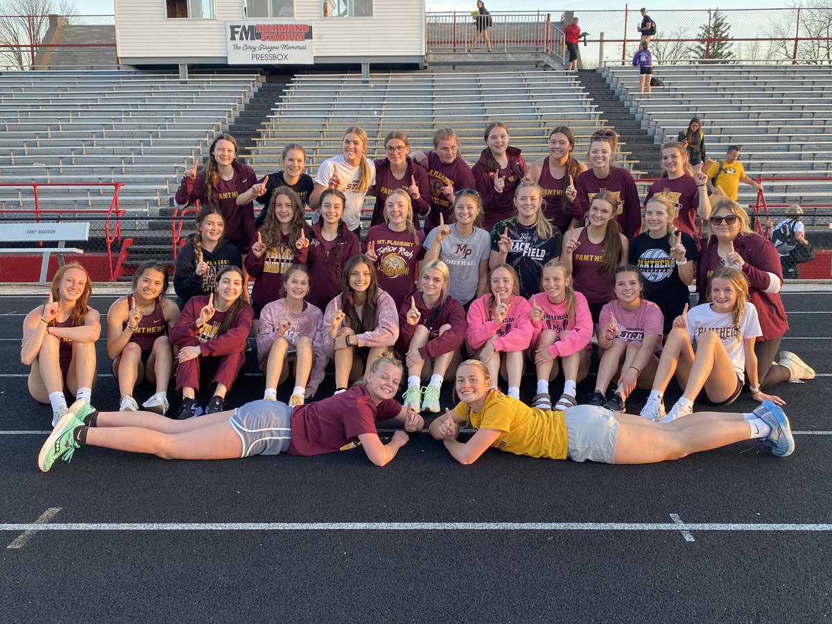 MPCHS_Girls_TF's tweet photo. Panther girls win in Ft Madison! https://t.co/0s0BoIqVjw