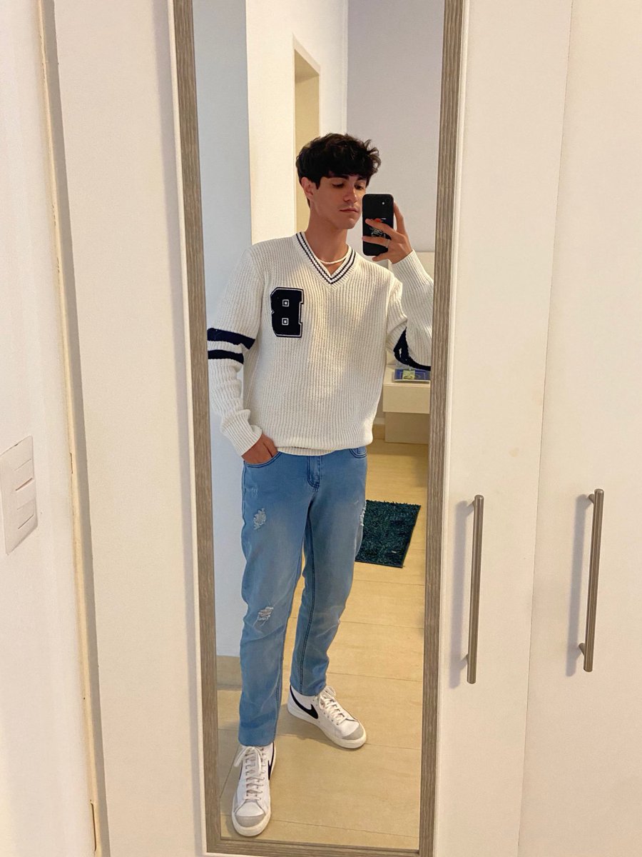 mrwidito's tweet image. un ingeniero mecánico ✨aesthetic✨ de 1.71 m