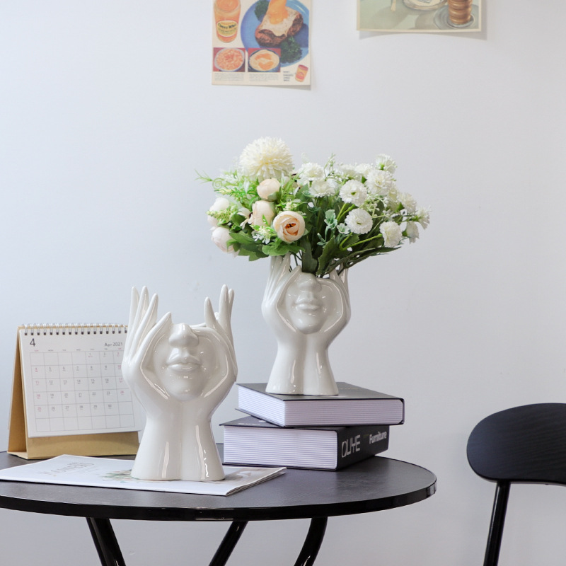 uk_cave's tweet photo. Start your 'Girl Cave' Today! Simulation Human Body Vase https://t.co/XFB5oiccse 59.00 https://t.co/l10C4d5vNx Perfcet ideas for Christmas https://t.co/Nxo7hUaFv9