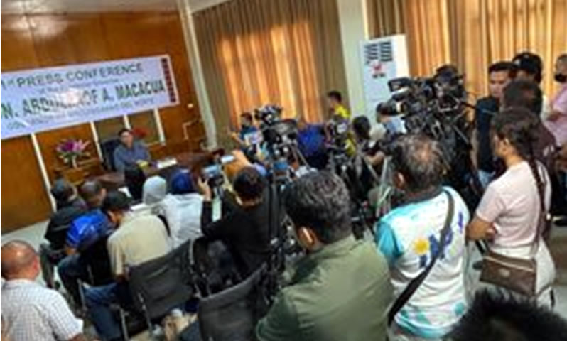 luwaran1's tweet photo. “Do not underestimate the president”- Governor Macacua Visit the website for more. https://t.co/PMR7Gb9JDV