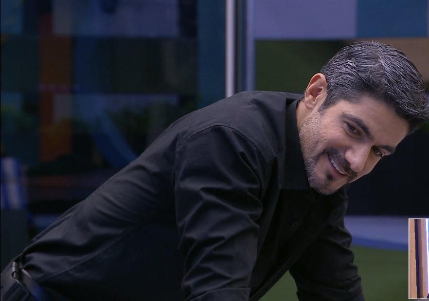 emmitasays's tweet image. Sintonizando la gala ahora y veo que aún no hay finalista 🥹🕯️ vamos con toda la mejor de las vibras

PEPE A LA FINAL 
 #LCDLF3 #PEPEALAFINAL