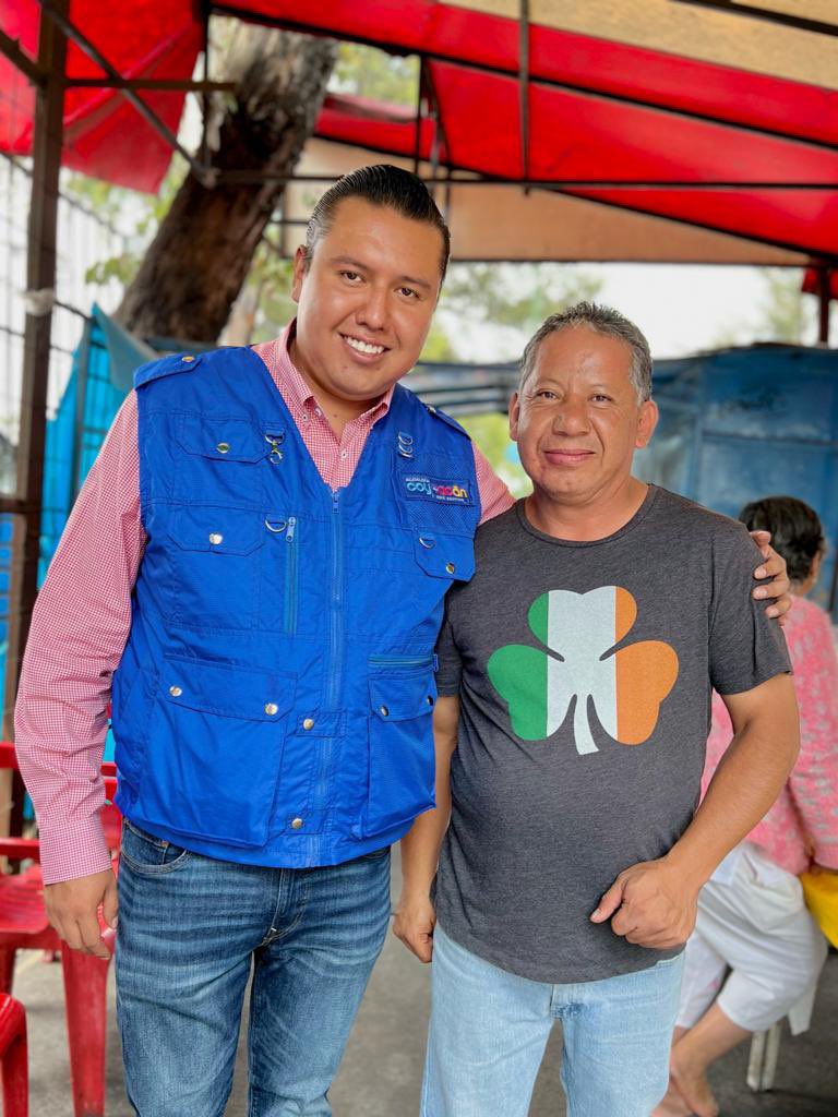 Jorgeahp1118's tweet photo. Seguimos trabajando en nuestros compromiso de brindarles certeza jurídica y una comunicación clara en todo momento a las y los locatarios de los 22 mercados y 9 concentraciones de Coyoacán, de acuerdo a la agenda instruida por el alcalde, @giogutierrezag y el Director General de Gobierno y Asuntos Jurídicos, @obdulioA Visitamos a los locatarios del Mercado Carmen Serdán para escuchar y atender las peticiones de manera oportuna.
#coyoacánestácontigo #contigoimparables