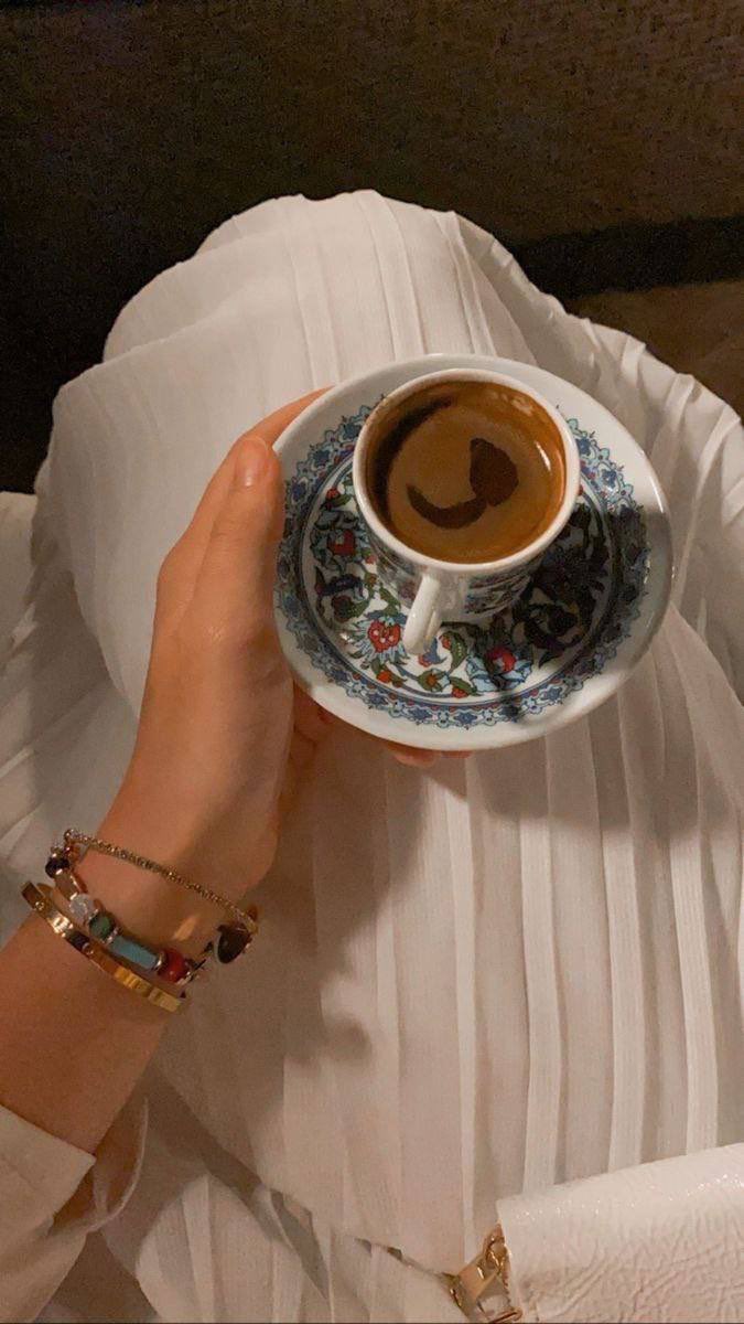 ml57310521's tweet photo. حين يكون الامل باللہ موجود لايوجد مكان 
لـ المستحيل ارضى بكل مآ يحملہ القدر لك
 مآدآم ربك يرآهہ ، خيرٌ لك ..

🌙✨ https://t.co/FH3mQeDYRu