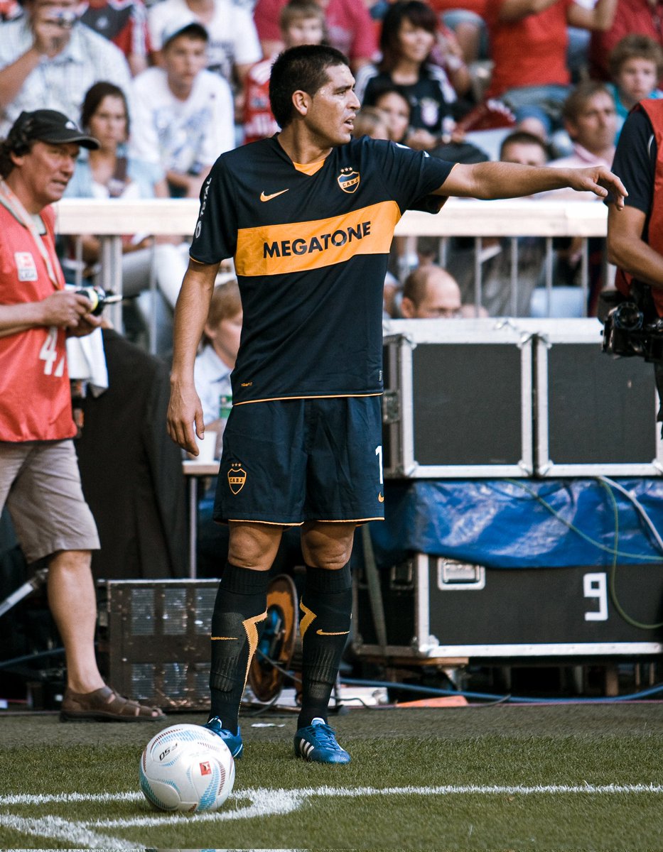 fotosroman10's tweet photo. Juan Román Riquelme, año 2009.

Audi Cup - Boca vs. Manchester United. https://t.co/JFByxhbaIe