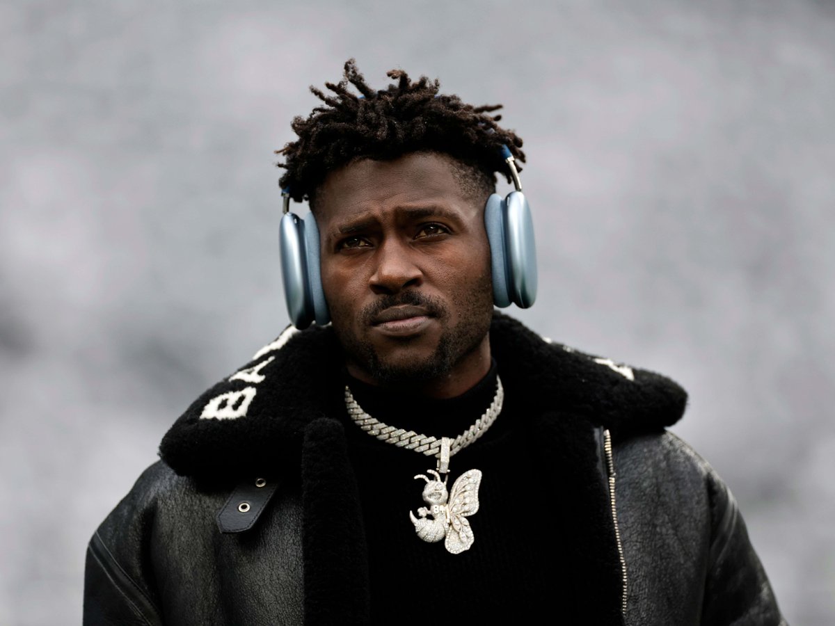 Barstool Sports on Twitter "Leave it to Antonio Brown to Cut a Song