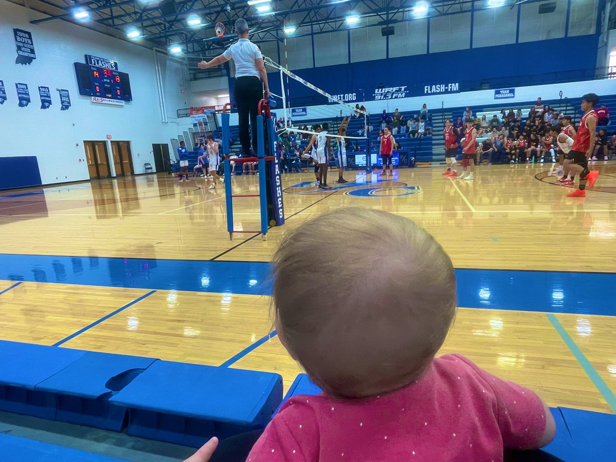 cassidy_hpe's tweet image. Grey takes on Flashes Baseball ⚾️ &amp;amp; Mens Volleyball 2night 💙⚡️