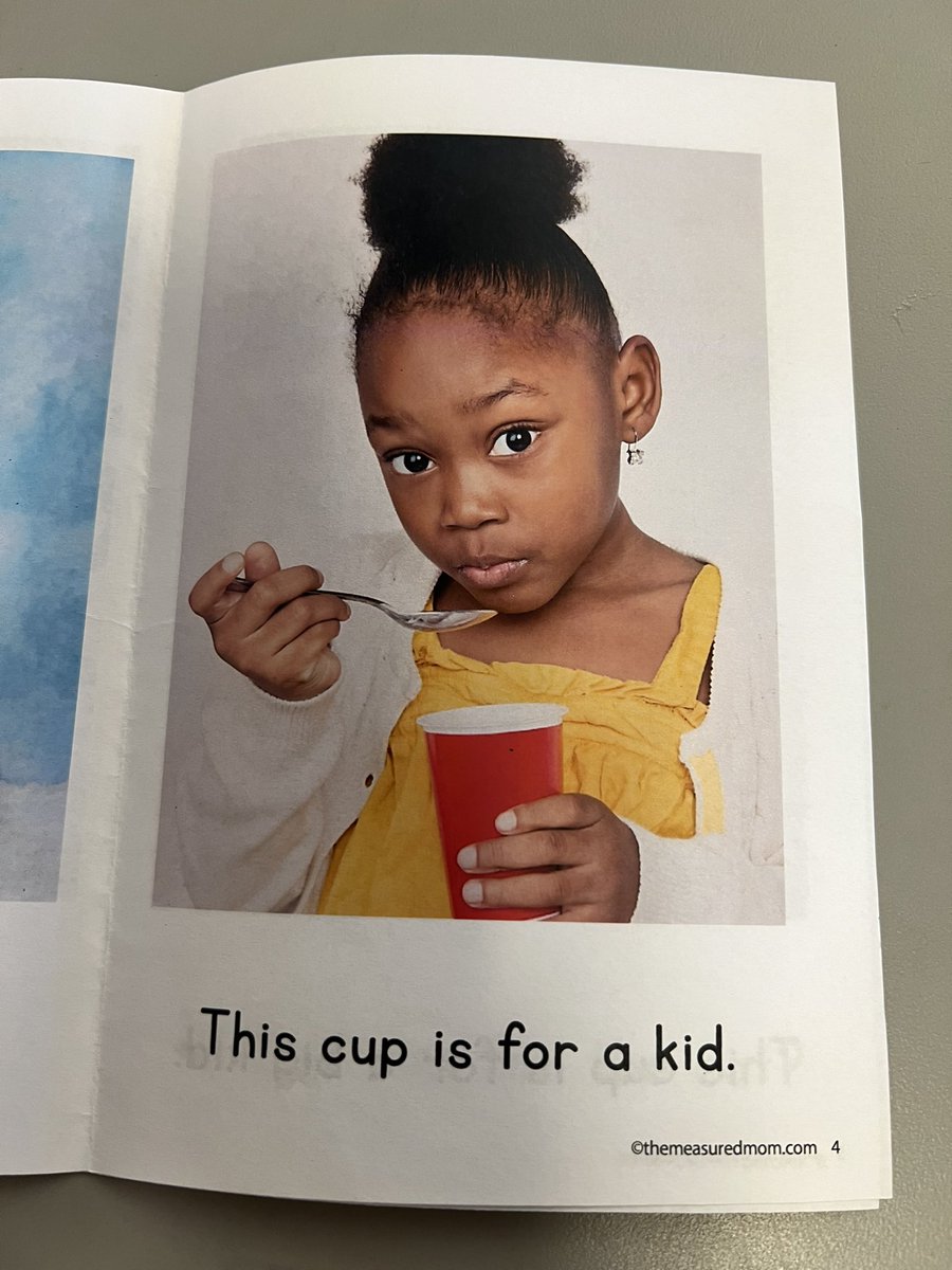 APSLitLounge's tweet photo. Thompson Kindergarten reading groups are on fire!🎉 Say the word. Segment the sounds. Blend. Write the letters. Read the word! So many decodables! So much joy 🤩 @ThompsonSchool1 @MrsMelnik1 @MrsGioandCo https://t.co/NFaHzDWDD5