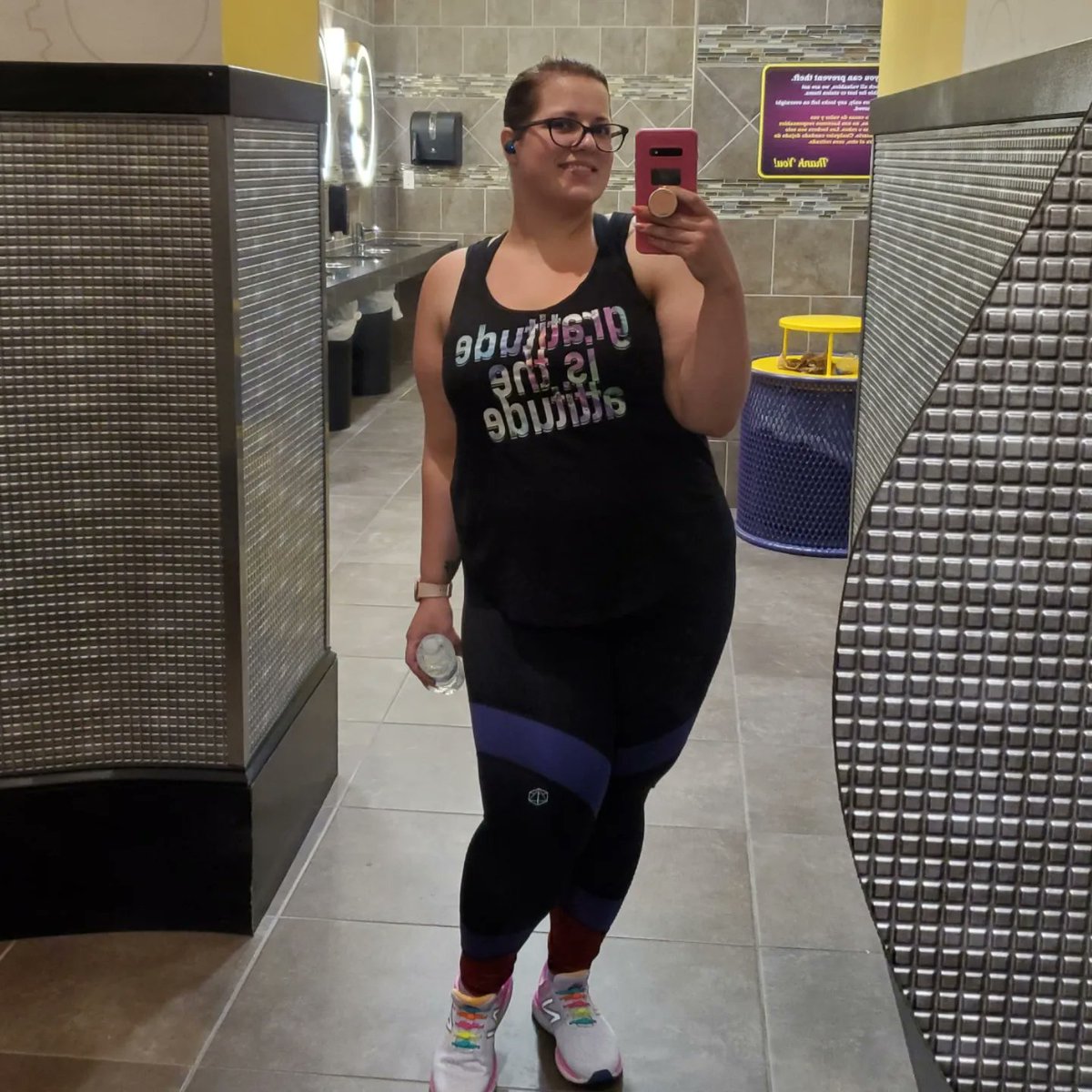 gennyboo420's tweet photo. Can't believe I'm 80lbs down in just 9 months! Had some ups, downs, & plateaus but the progress speaks for itself ๐ Just had to show off my @CriticalRole Ashton Greymoore leggings too #weightloss #weightlossjourney #planetfitness #criticalrole #criticalrolemerch #ashtongreymoore https://t.co/XB1ziuEfS5