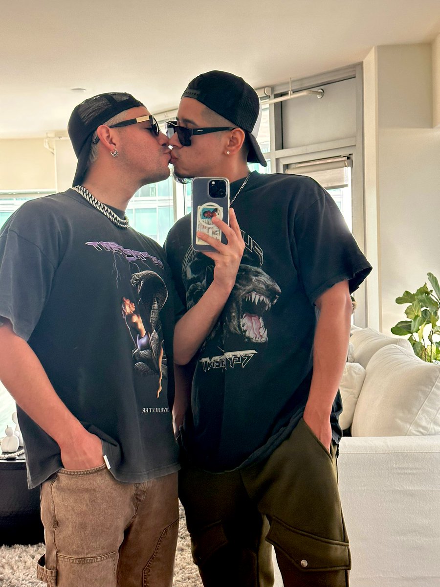 Homiesexual <a href="/JessePerezzz/">Jesse</a>