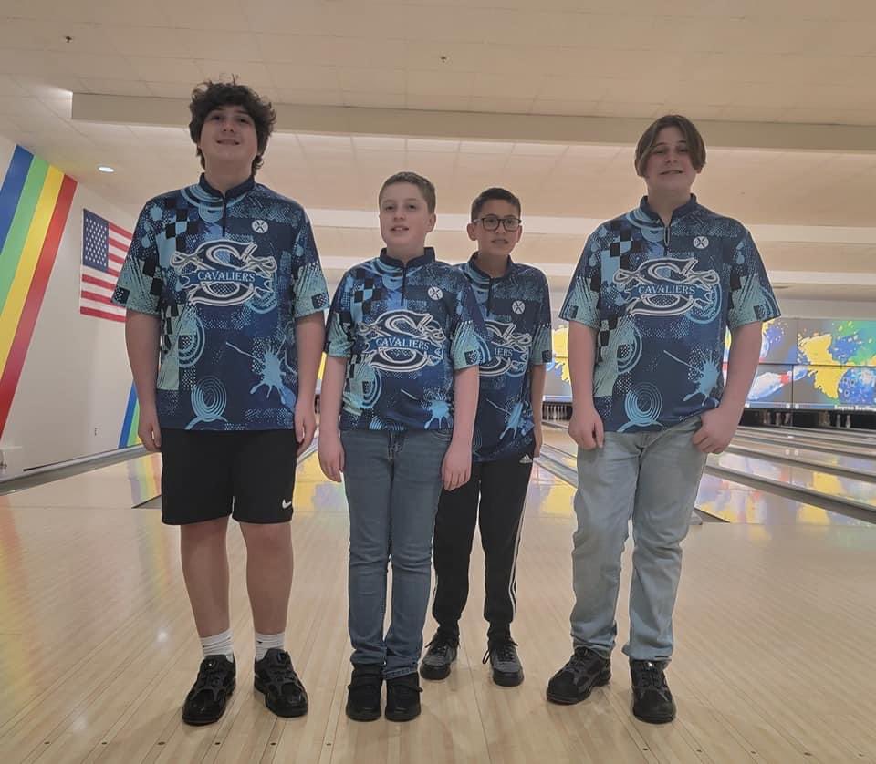 MistyNaran's tweet photo. Congratulations to these four bowlers for making it to the top 16 in the region! A special congratulations to Nathan Gibson for finishing second and Reese Campbell taking first! 
@SiegelMiddle @stoecker_kim  @Siegelbowling https://t.co/gWMUdb5kpu